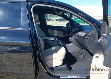 2018 Mercedes-Benz Amg Gle 43 Coupe 4Matic z USA, uszkodzony, nr VIN 4JGED6EB9JA104033